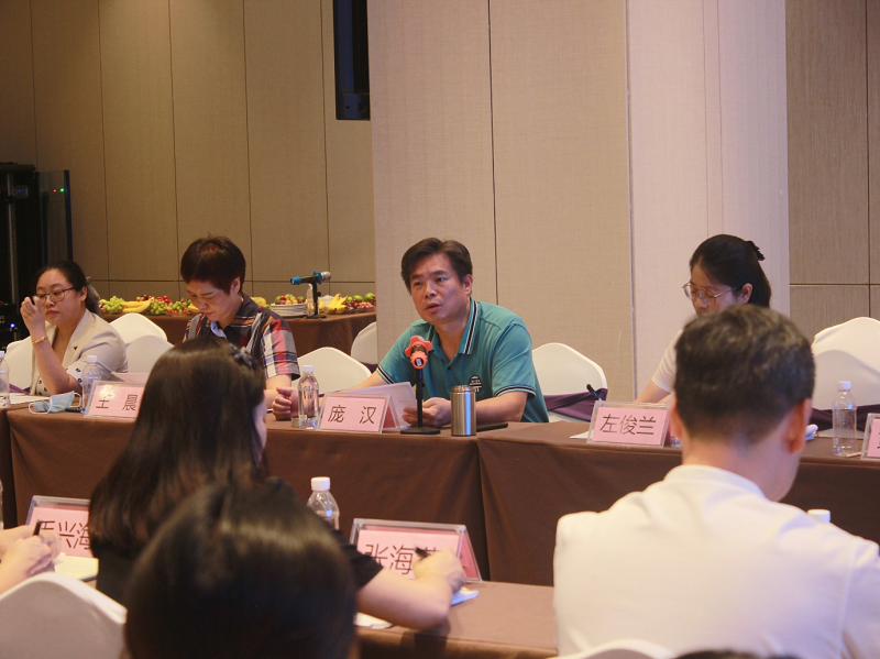 一家人一條心一起拼！ 龐漢赴控股公司廣西建信開展工作調(diào)研